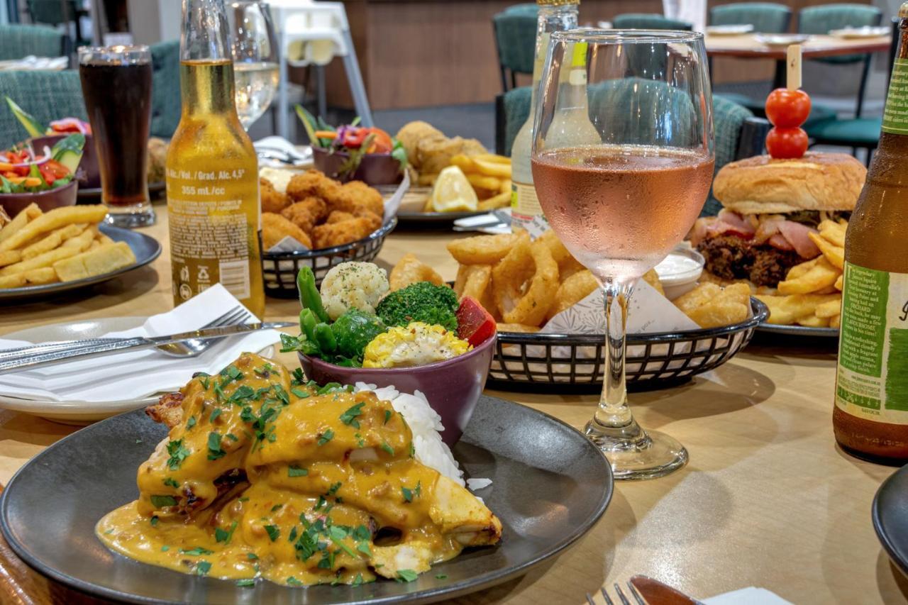 Gawler Arms Hotel Екстериор снимка